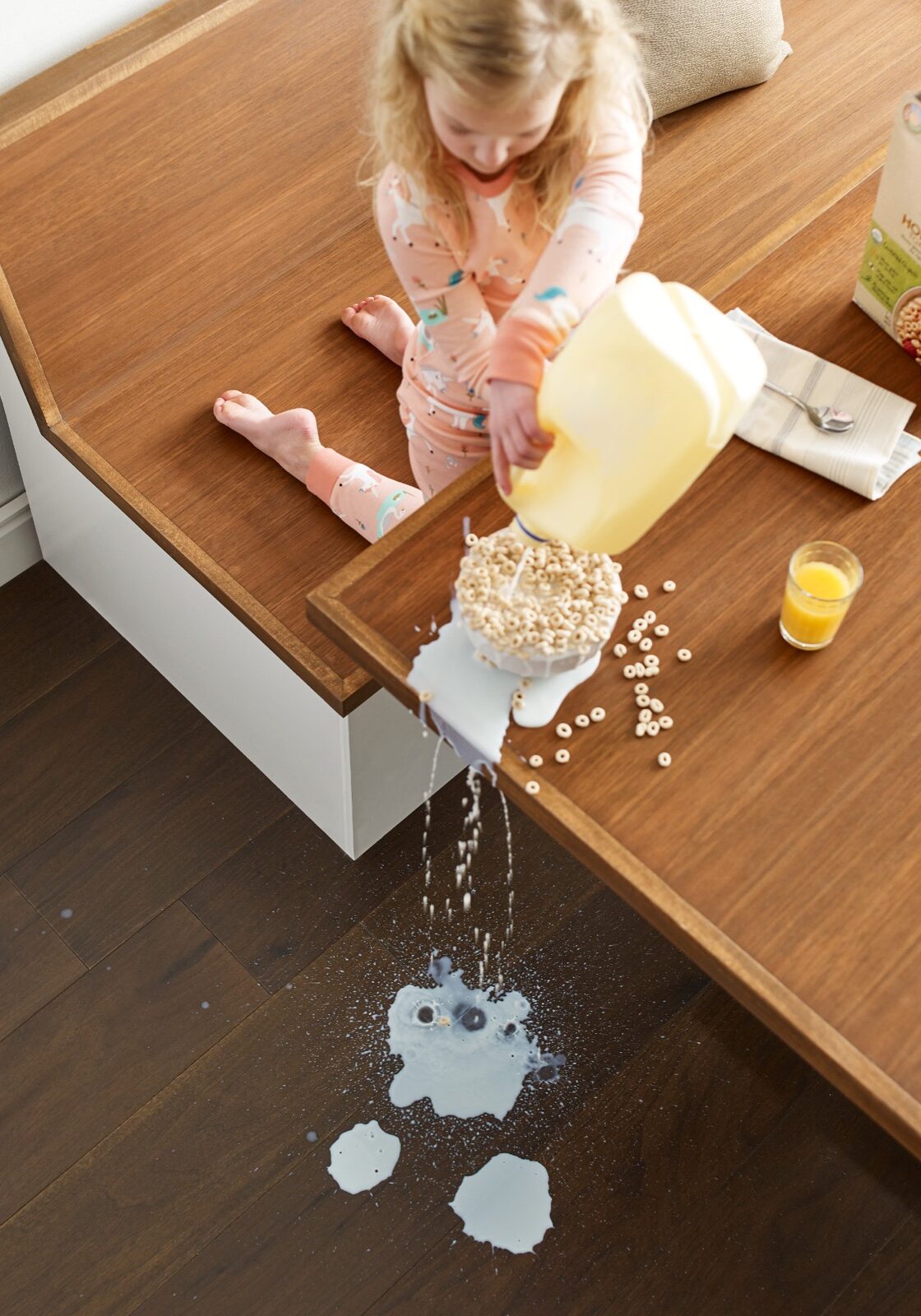 Milk spill cleaning | Floor to Ceiling